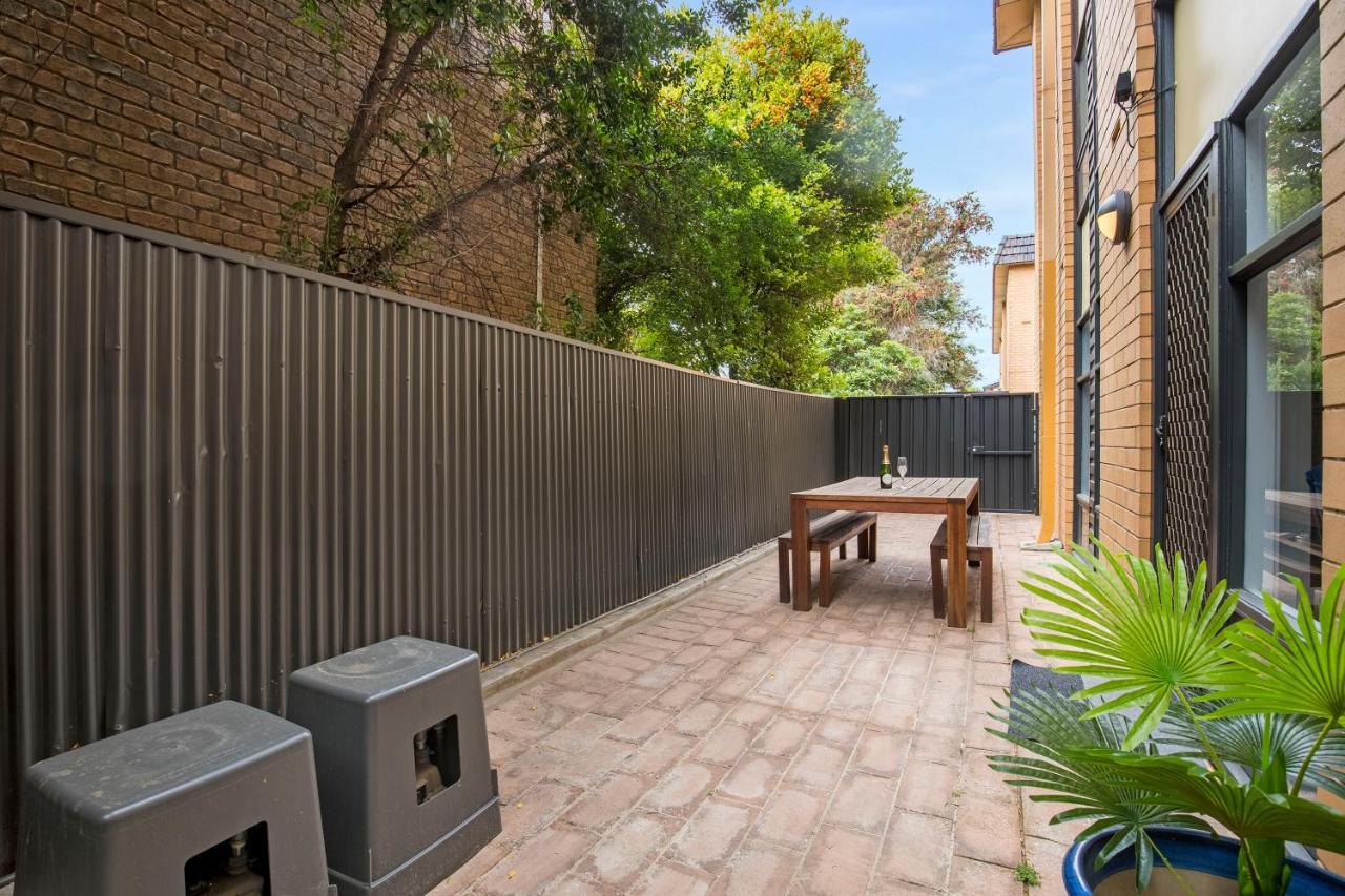 אדלייד Bayswaterfront Apartments מראה חיצוני תמונה