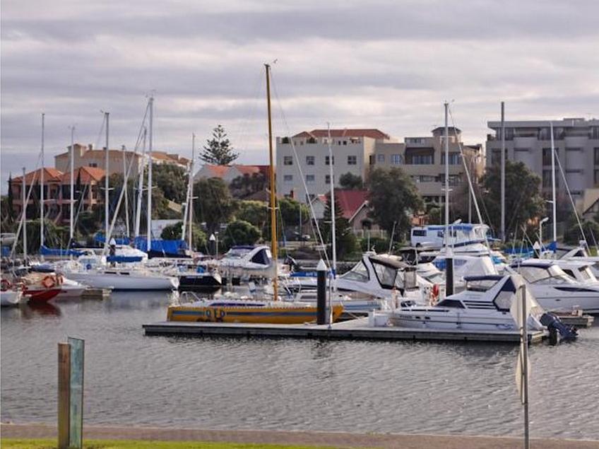 אדלייד Bayswaterfront Apartments מראה חיצוני תמונה
